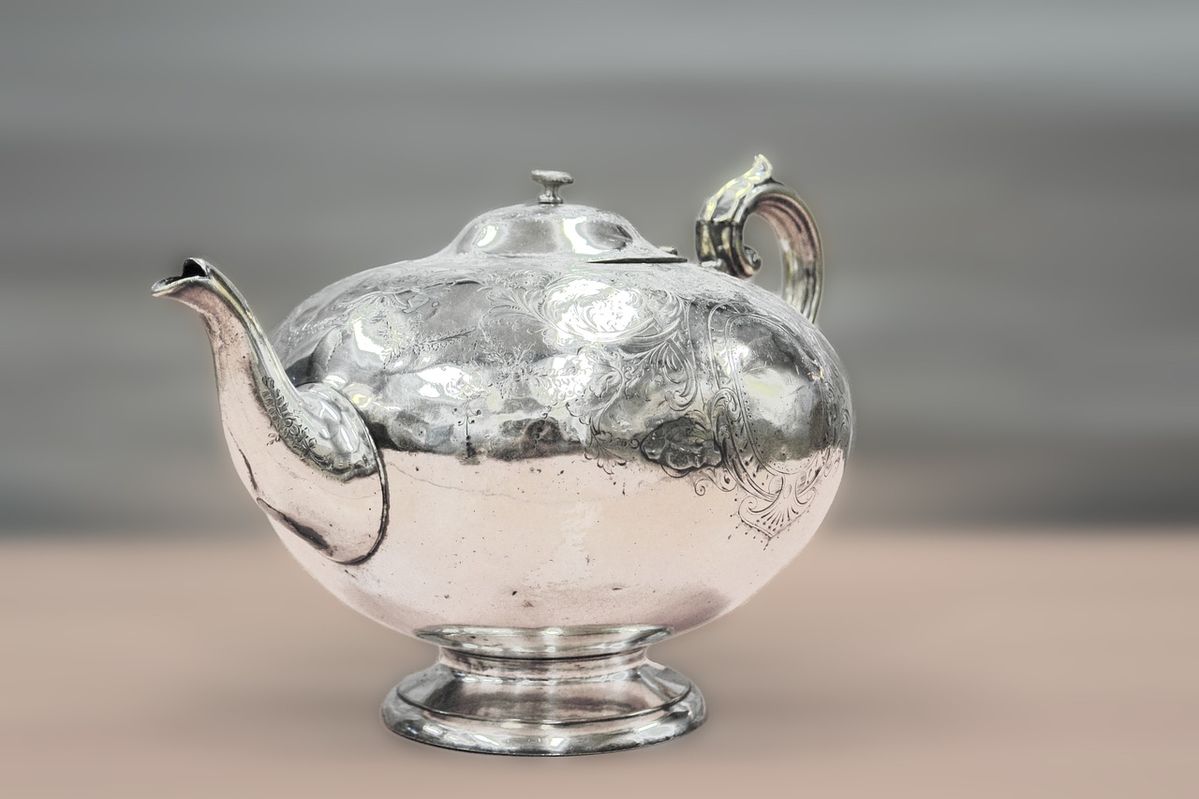 Tea pot