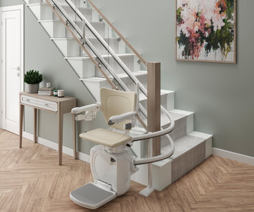 Curved stairlift in home