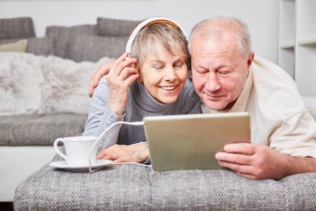 Couple listening to an audio book