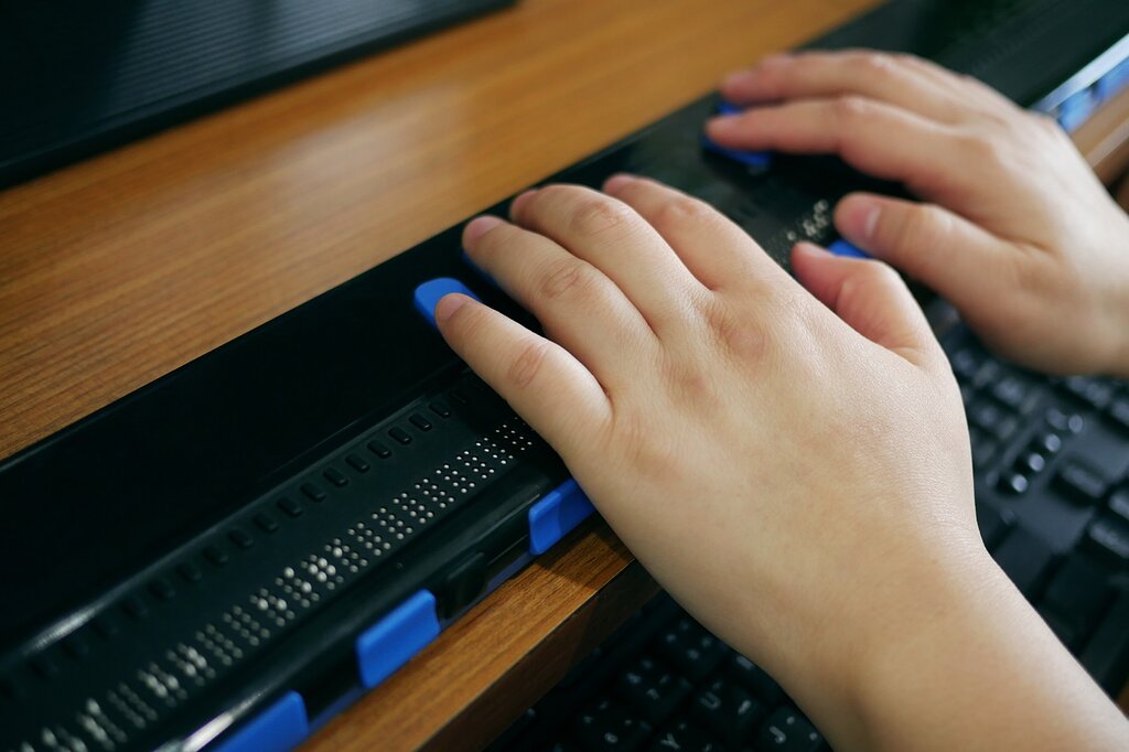 Accessible keyboard to use in the workplace