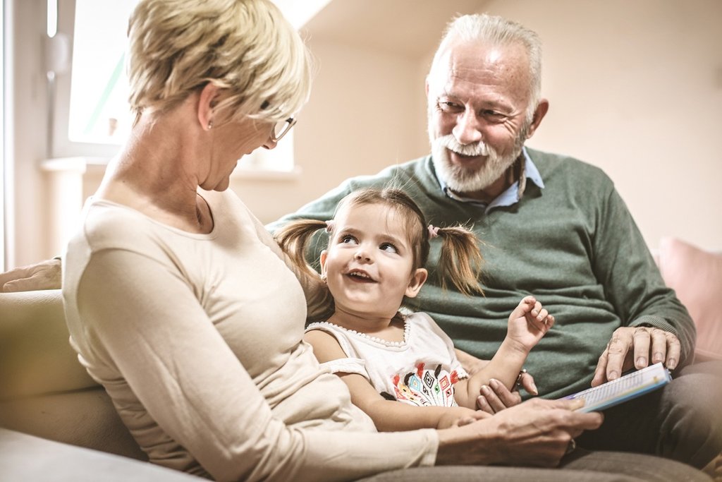 grandparents with grandchild