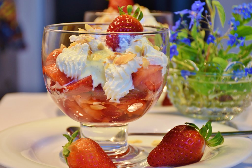 Strawberries and cream