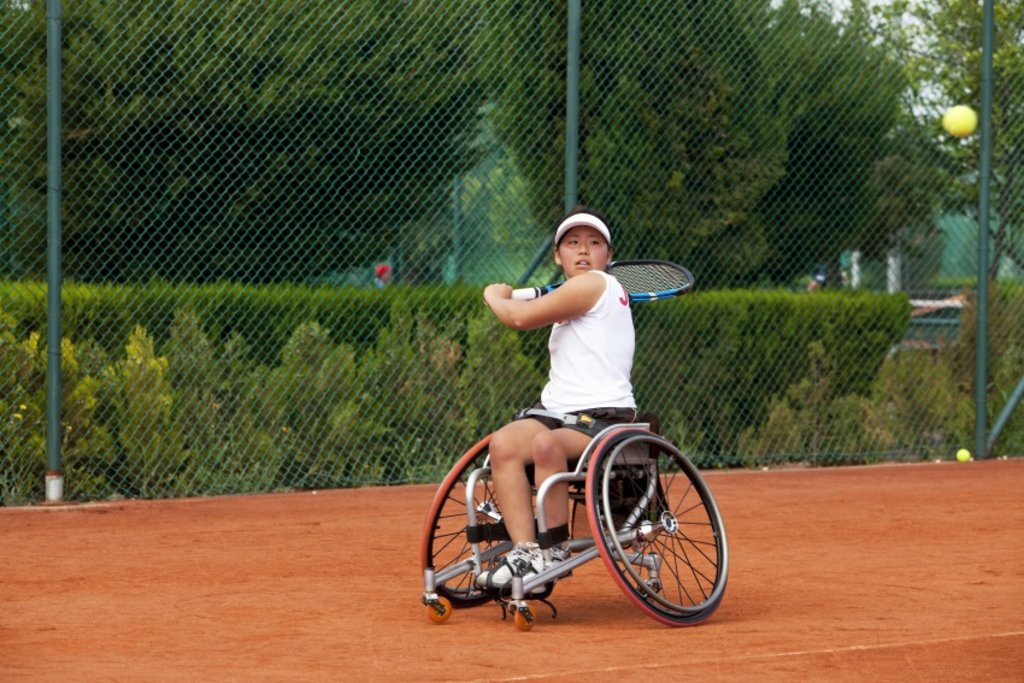 Wheelchair tennis