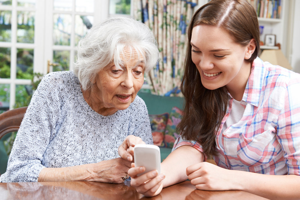 Tips for older people using mobile apps